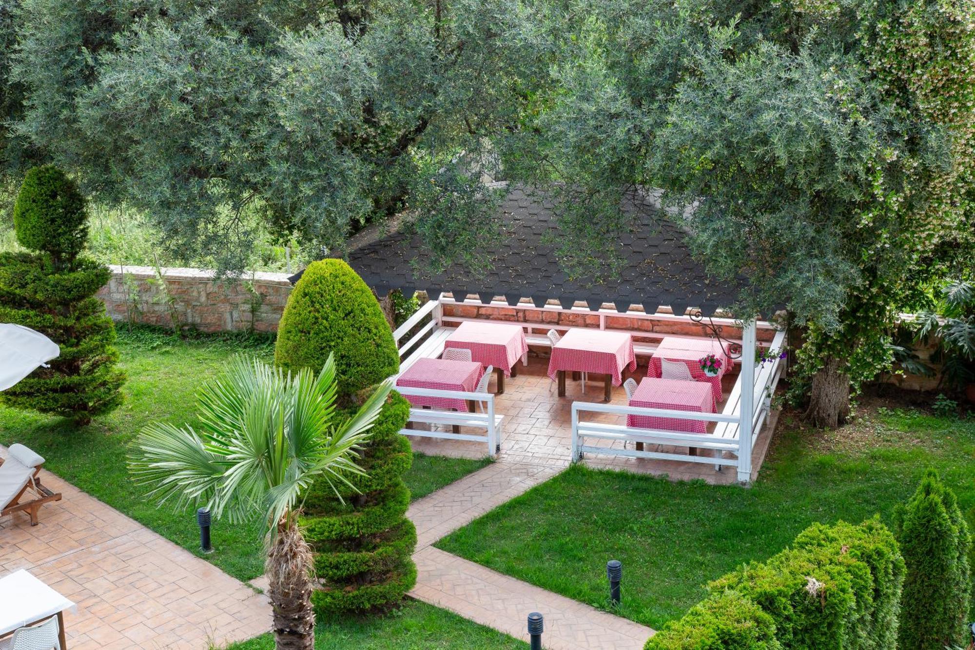 Vila Florika Hotel Borsh Exterior photo